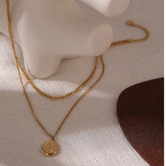 💛18K gold plated pendant layered necklace - Picture 2 of 4